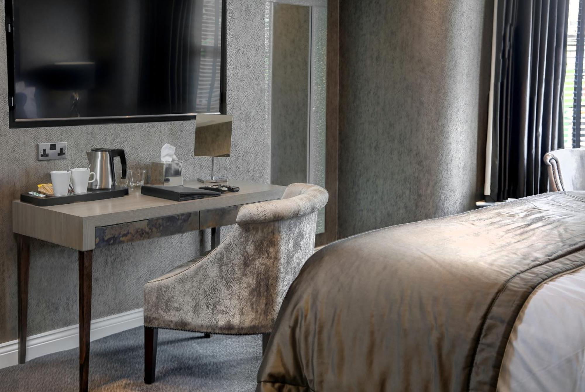 The Bold Hotel; BW Signature Collection Southport Phòng bức ảnh