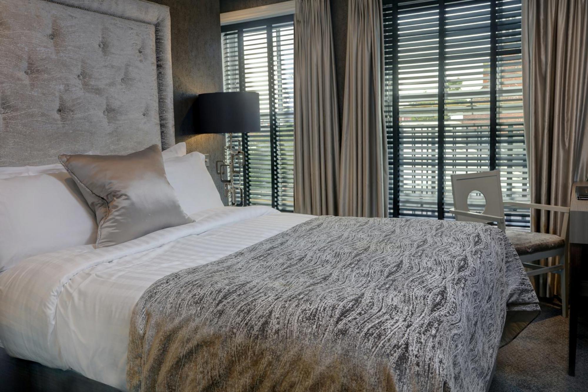 The Bold Hotel; BW Signature Collection Southport Phòng bức ảnh